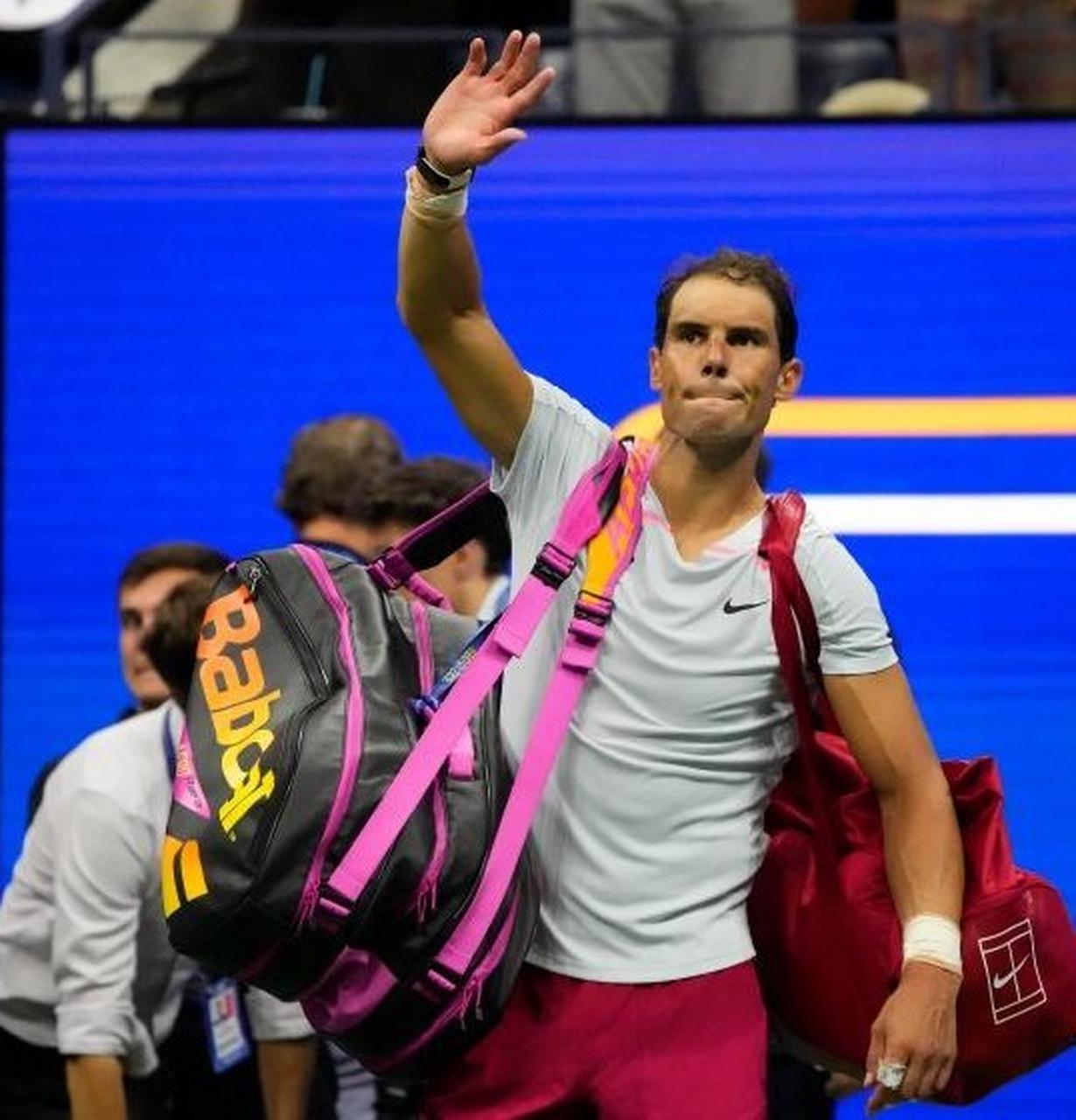  本网站服务器设置在美国 